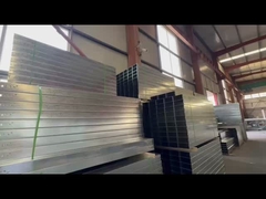 맞춤식 강철 트러프 타입 케이블 트레이 높이 조절 은 끝 벽에 장착